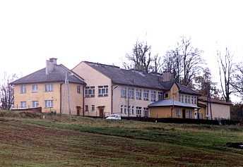budynek szkoy - 12 kB
